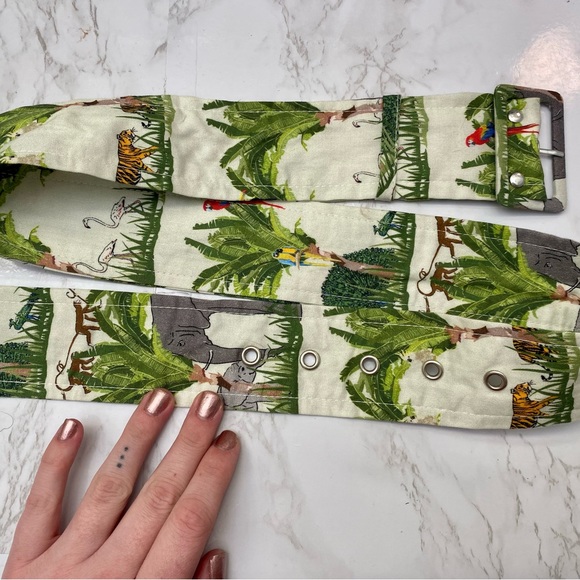 Tropical Print Dress - Picture 14 of 16